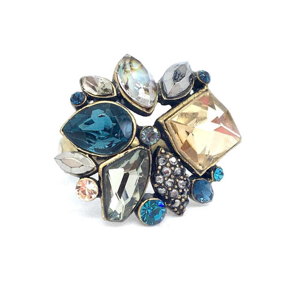 Chloe + Isabel Ring